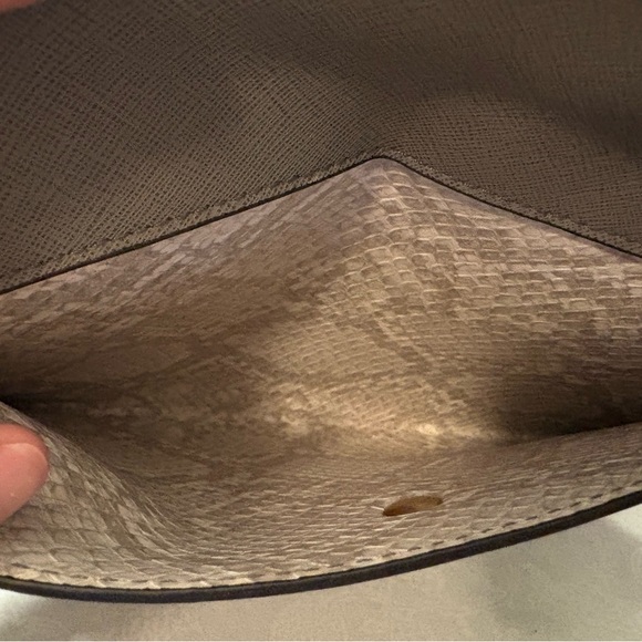 Elim & Paul, gray faux leather wristlet/clutch, excellent condition - Picture 3 of 4